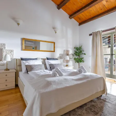 Holiday Farfalla By Interhome Tinjan